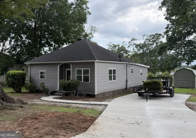 1st image of 3303 21st Ave, Valley, AL 36854 | MLS# 10815913