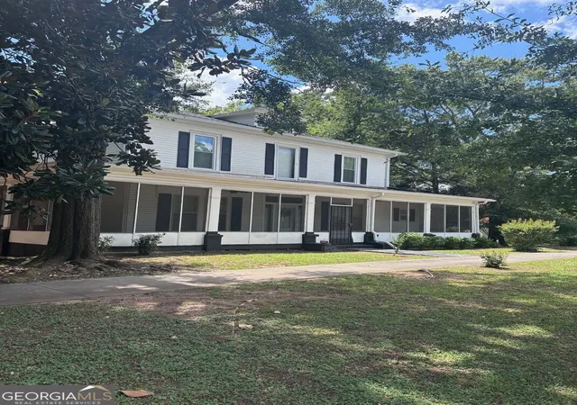 Photo 2 of Single family home for sale at 606 E Solomon St, Griffin, GA 30223 | MLS# 10812835 | Listing updated on 2026-08-22