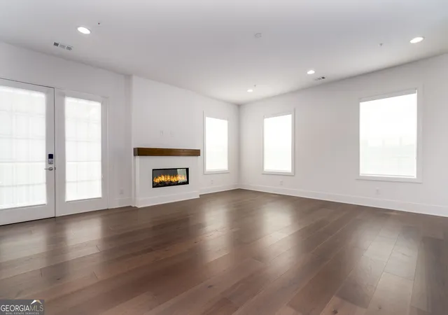 Photo 4 of Condo for sale at 1200 Ponce De Leon Ave NE #B1, Atlanta, GA 30306 | MLS# 10742729 | Listing updated on 2026-07-22