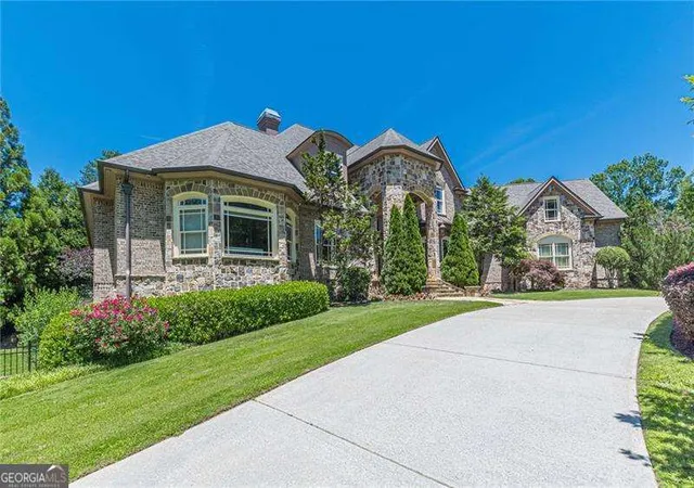 4th image of 730 Glenairy Dr, Sandy Springs, GA 30328 | MLS# 10769920