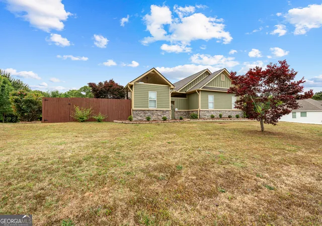 image of 104 Field Dr, Hogansville, GA 30230 | MLS# 10755583