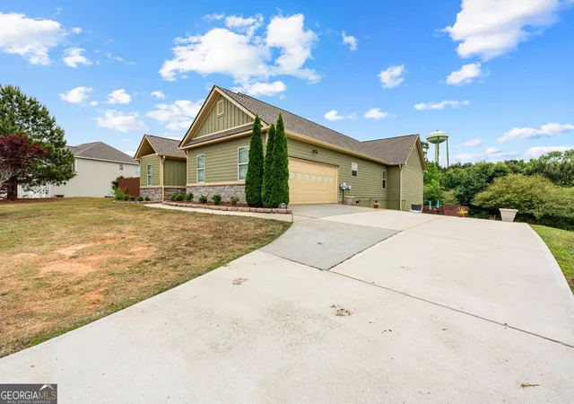 image of 104 Field Dr, Hogansville, GA 30230 | MLS# 10755583