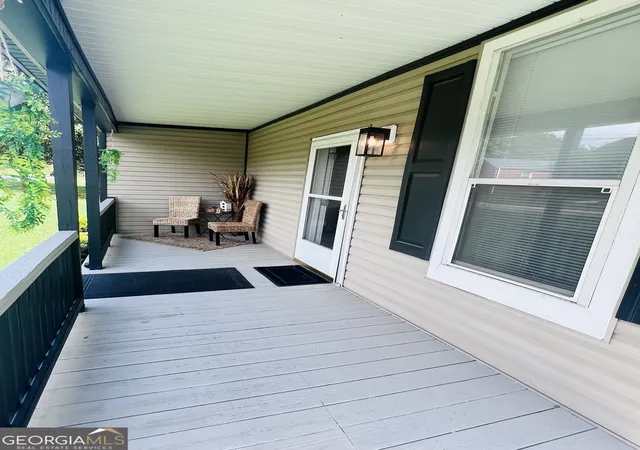 3rd image of 104 Sprayberry Rd, Newnan, GA 30263 | MLS# 10781279