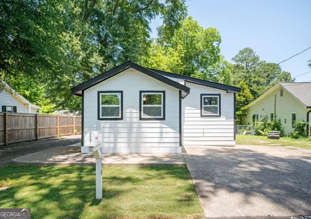 2nd image of 4690 Fowler St, Acworth, GA 30101 | MLS# 10781220