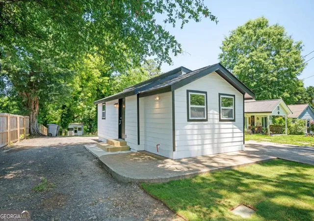 3rd image of 4690 Fowler St, Acworth, GA 30101 | MLS# 10781220