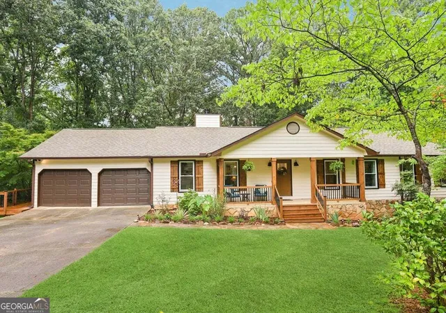 Photo 1 of Single family home for sale at 518 Picketts Xing, Acworth, GA 30101 | MLS# 10824644 | Listing updated on 2026-09-15