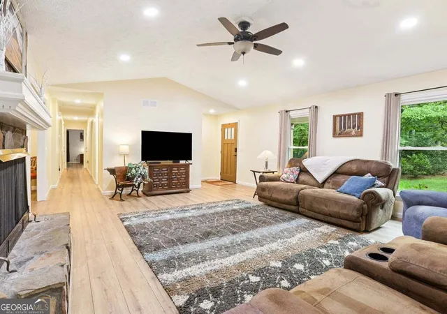 Photo 2 of Single family home for sale at 518 Picketts Xing, Acworth, GA 30101 | MLS# 10824644 | Listing updated on 2026-09-15