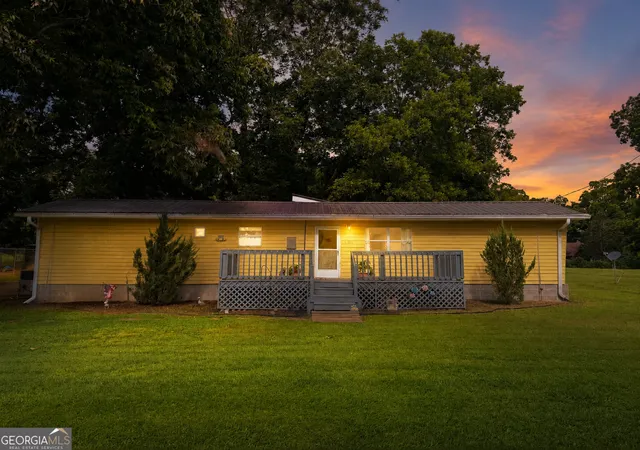 image of 124 Church St, Moreland, GA 30259 | MLS# 10810911