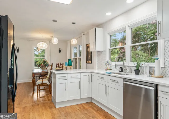 Photo 4 of Single family home for sale at 1730 Bridgeport Dr Ne, Atlanta, GA 30329 | MLS# 10782074 | Listing updated on 2026-09-09