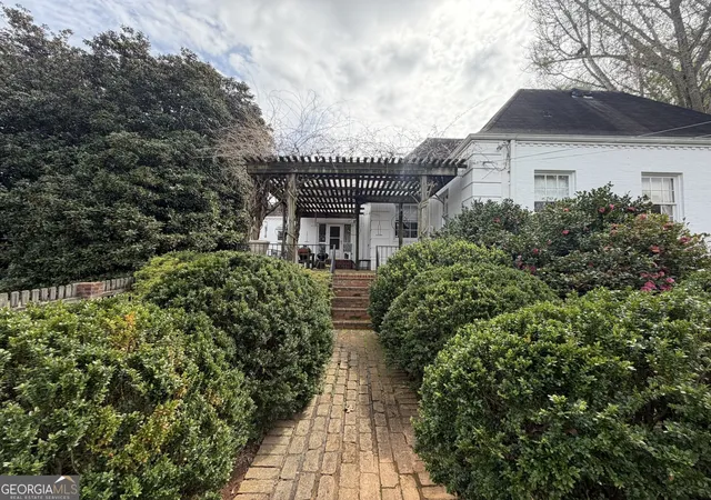 Photo 4 of Single family home for sale at 217 E 10th Street SW, Rome, GA 30161 | MLS# 10735769 | Listing updated on 2026-05-13