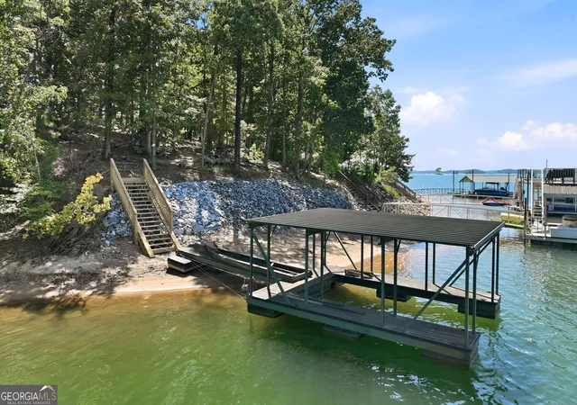 Photo 3 of Single family home for sale at 5359 Point S Dr, Gainesville, GA 30504 | MLS# 10836285 | Listing updated on 2026-09-18