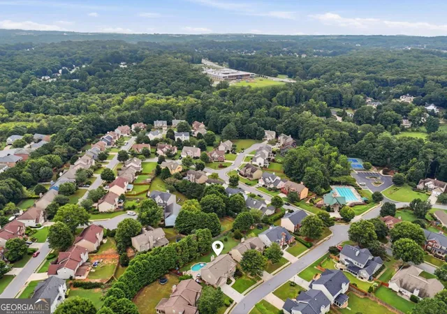 Photo 4 of Single family home for sale at 5165 Huntington Crest Ln, Cumming, GA 30040 | MLS# 10822976 | Listing updated on 2026-10-16