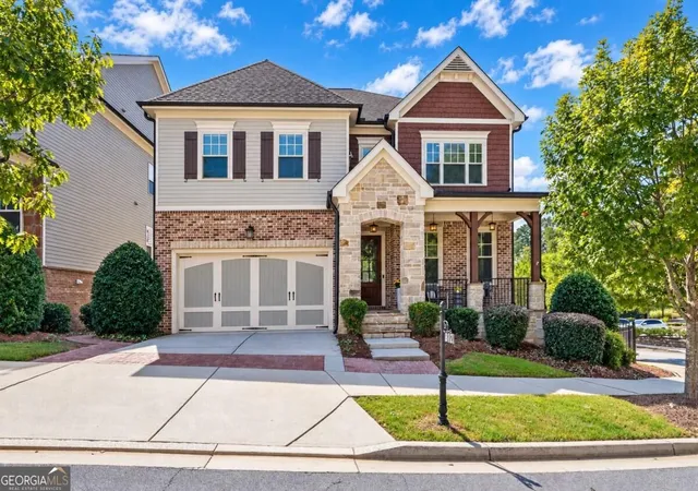 Photo 1 of Mansion for sale at 812 Olmsted Ln, Johns Creek, GA 30097 | MLS# 10857466 | Listing updated on 2026-10-28