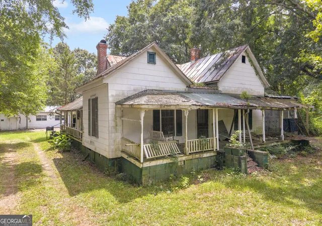Photo 2 of Single family home for sale at 1104 Lexington Hwy, Elberton, GA 30635 | MLS# 10813865 | Listing updated on 2026-08-21