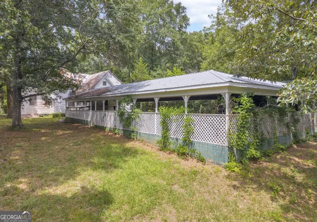 Photo 4 of Single family home for sale at 1104 Lexington Hwy, Elberton, GA 30635 | MLS# 10813865 | Listing updated on 2026-08-21