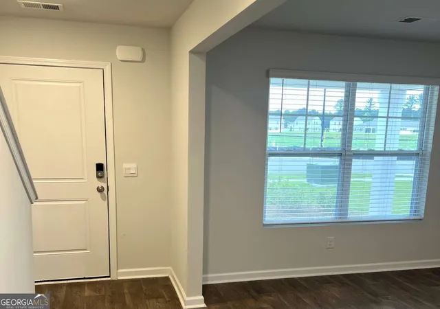 Photo 3 of Single family home for sale at 704 Chickadee St, Bloomingdale, GA 31302 | MLS# 10763142 | Listing updated on 2026-05-26
