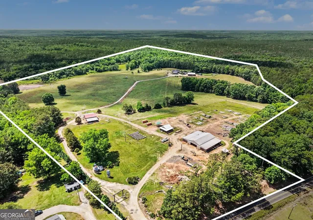 Homes for sale in Grantville, GA | 8715 Forrest Rd, Grantville, GA 30220 | MLS# 10767850
