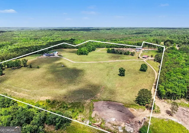 Homes for sale in Grantville, GA | 8715 Forrest Rd, Grantville, GA 30220 | MLS# 10767850