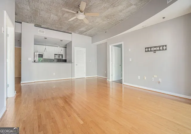 Homes for sale in Atlanta, GA | 250 Pharr Rd Ne #405, Atlanta, GA 30305 | MLS# 10494545