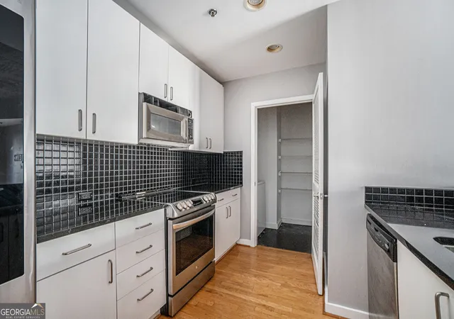 3rd image of 250 Pharr Rd Ne #405, Atlanta, GA 30305 | MLS# 10494545