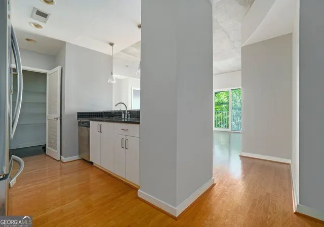 5th image of 250 Pharr Rd Ne #405, Atlanta, GA 30305 | MLS# 10494545