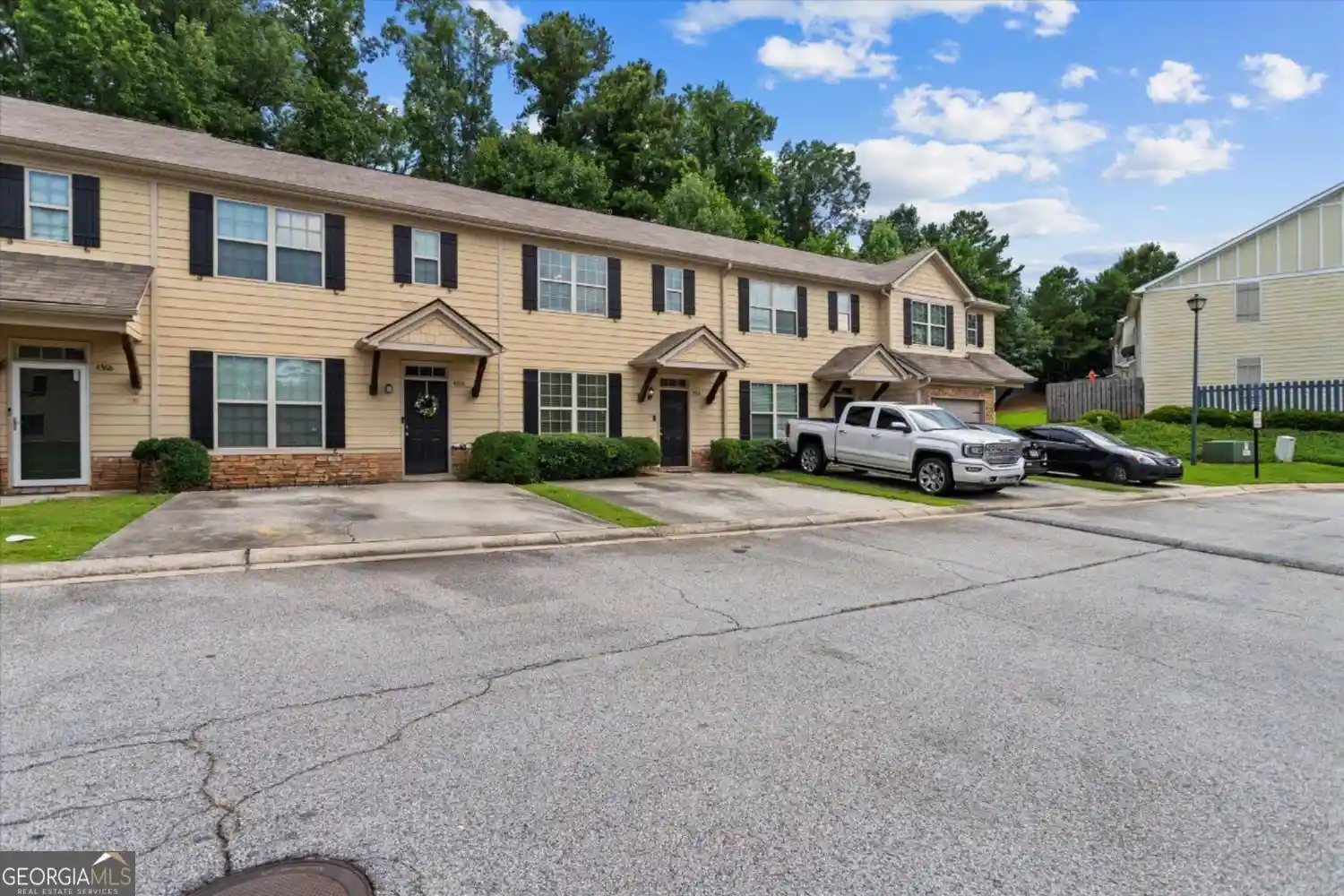 Listing Photo 32 - Condo for sale in 4364 Stone Gate Wy located at 4364 Stone Gate Wy, East Point, GA 30344 - Unit #94