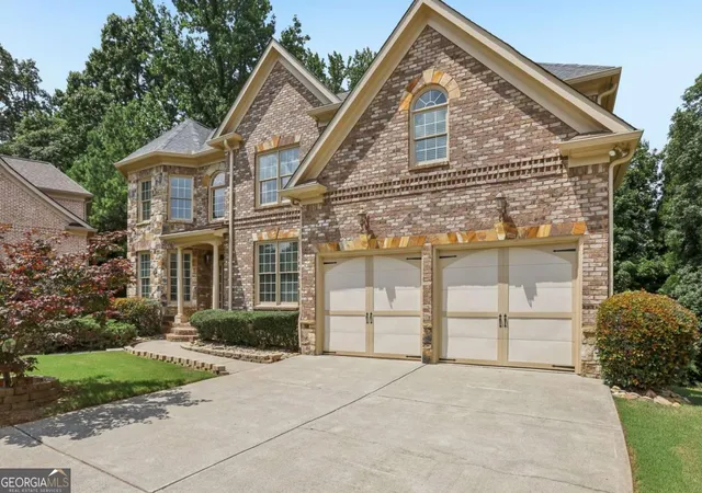 Photo 2 of Mansion for sale at 12516 Darvish Ln, Alpharetta, GA 30005 | MLS# 10790444 | Listing updated on 2026-09-28
