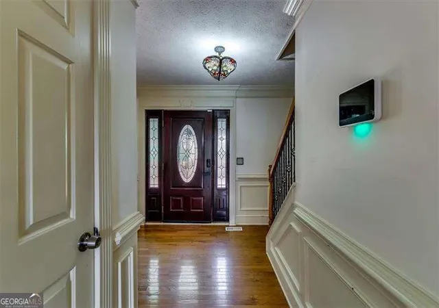 Photo 3 of Single family home for sale at 6963 Whispering Oaks Ct, Stone Mountain, GA 30087 | MLS# 10823223 | Listing updated on 2026-09-17