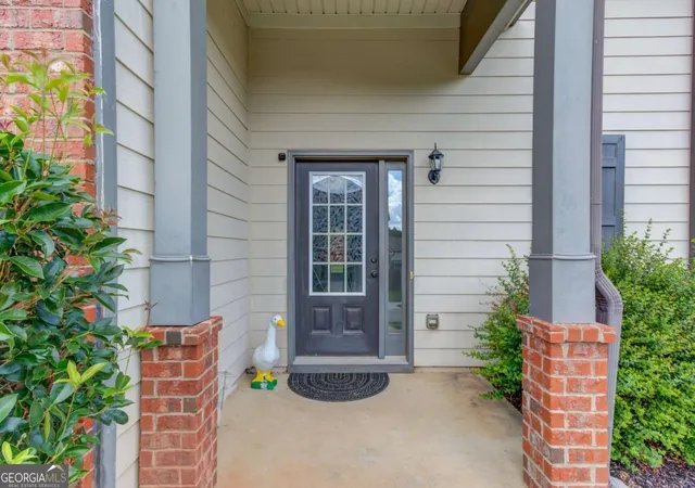 Homes for sale in Hoschton, GA | 404 Meadow Vista Ln, Hoschton, GA 30548 | MLS# 10794566