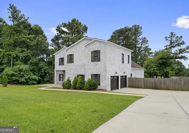 Photo 3 of Sale Pending at 1230 Shallowford Rd, Marietta, GA 30066 | MLS# 10775871 | Listing updated on 2026-09-16