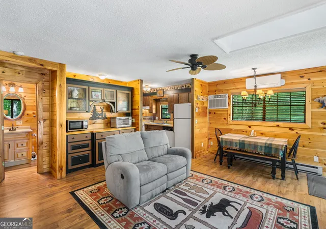 Photo 4 of Single family home for sale at 231 Dogwood Cir, Hayesville, NC 28904 | MLS# 10830722 | Listing updated on 2026-09-04