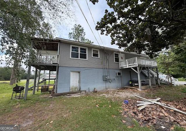 22nd image of 305 Holmesville Ave, Baxley, GA 31513 | MLS# 10814382
