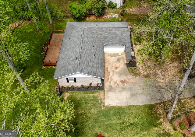 Photo 3 of Sale Pending at 3220 Foxwood Trl Se, Smyrna, GA 30082 | MLS# 10799668 | Listing updated on 2026-08-24