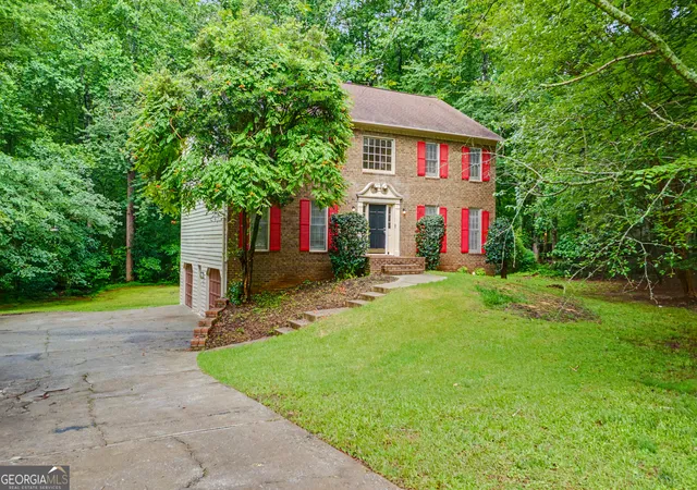 Photo 2 of Single family home for sale at 140 Ml Wood Ln, Fayetteville, GA 30214 | MLS# 10772847 | Listing updated on 2026-09-13