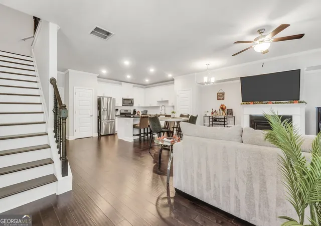 Photo 2 of Townhouse for sale at 7011 Cedar Glen Rd, Atlanta, GA 30360 | MLS# 10874560 | Listing updated on 2026-10-30