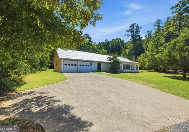 Photo 2 of Single family home for sale at 4805 S Hwy 27, Lindale, GA 30147 | MLS# 10830809 | Listing updated on 2026-09-04