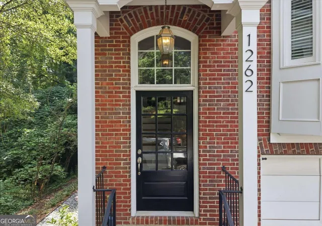 Photo 3 of Single family home for sale at 1262 Brickton Dr Nw, Atlanta, GA 30318 | MLS# 10826758 | Listing updated on 2026-09-10