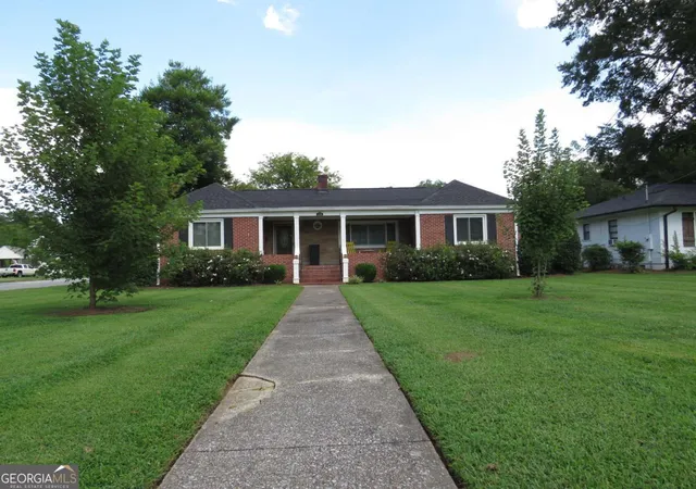 2nd image of 318 N College St, Cedartown, GA 30125 | MLS# 10826571