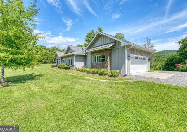 Homes for sale in Hayesville, NC | 314 Winchester Cove Rd, Hayesville, NC 28904 | MLS# 10795089