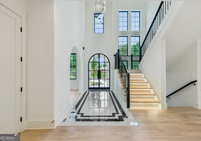 Photo 2 of Sale Pending at 4052 Providence Rd, Marietta, GA 30062 | MLS# 10765104 | Listing updated on 2026-06-19