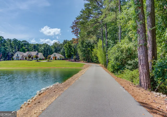 Photo 3 of Single family home for sale at 1092 Stewart Rd, Monroe, GA 30655 | MLS# 10832040 | Listing updated on 2026-09-07
