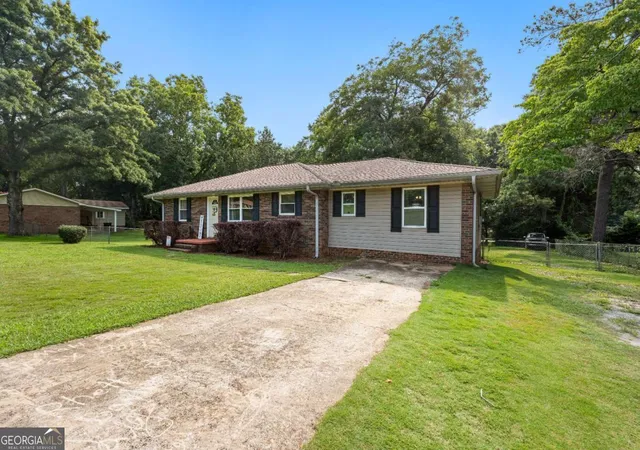 Homes for sale in Thomaston, GA | 209 Salbar Street, Thomaston, GA 30286 | MLS# 10796910
