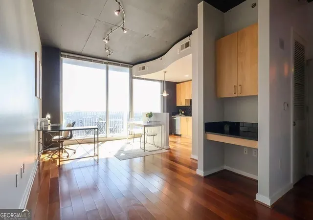 4th image of 361 17Th St Nw #2517, Atlanta, GA 30363 | MLS# 10797828