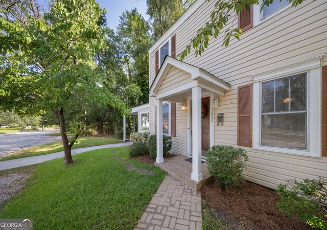 Photo 4 of Sale Pending at 3208 Ridge Ave, Macon, GA 31204 | MLS# 10826109 | Listing updated on 2026-08-24