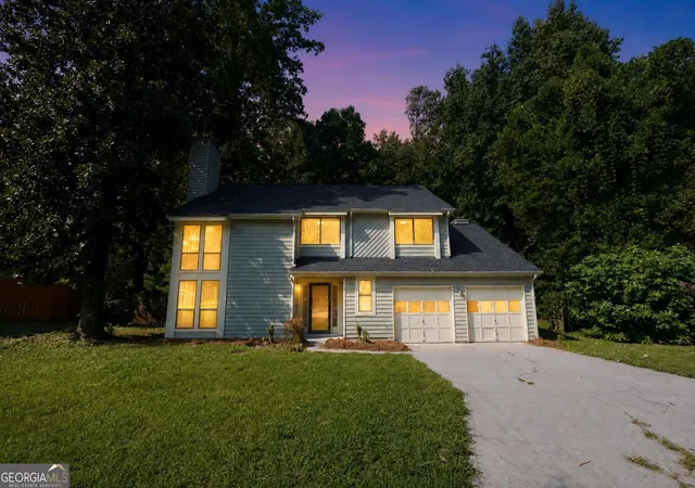 Photo 2 of Sale Pending at 5369 Kelleys Creek Dr, Stone Mountain, GA 30088 | MLS# 10831035 | Listing updated on 2026-09-04