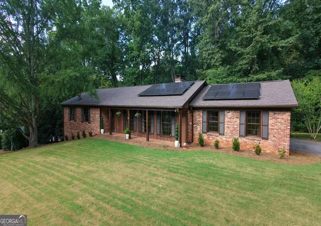 Photo 1 of Single family home for sale at 750 Glenwood Dr, Athens, GA 30606 | MLS# 10783913 | Listing updated on 2026-09-12