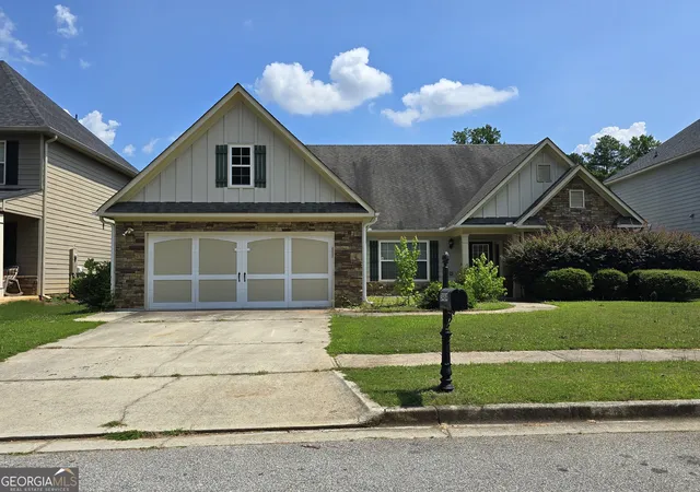 Photo 1 of Single family home for sale at 3464 Pinegate Trl, Snellville, GA 30039 | MLS# 10788786 | Listing updated on 2026-08-28