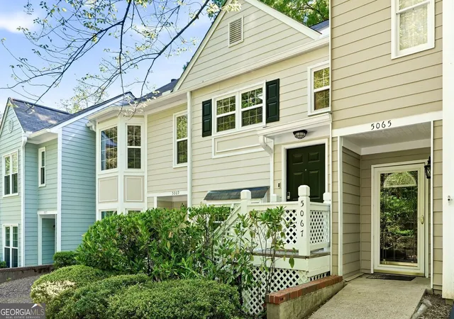 1st image of 5067 Avalon Dr, Alpharetta, GA 30005 | MLS# 10734239