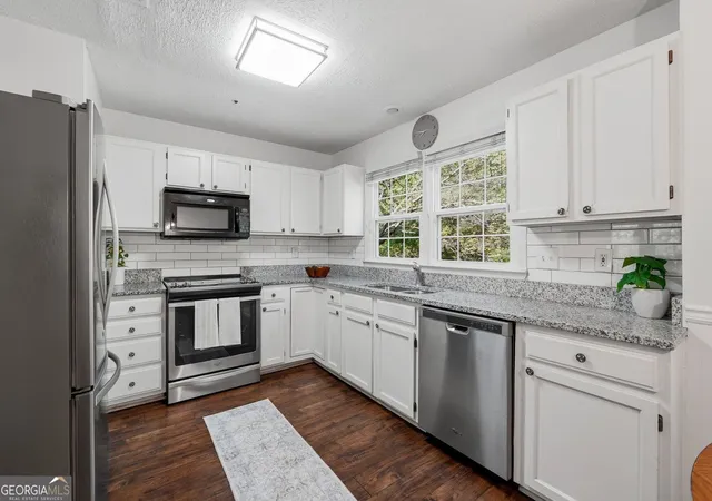 2nd image of 5067 Avalon Dr, Alpharetta, GA 30005 | MLS# 10734239
