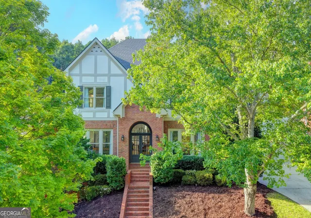 Photo 1 of Single family home for sale at 1071 Moores Walk Ln, Suwanee, GA 30024 | MLS# 10835072 | Listing updated on 2026-09-16